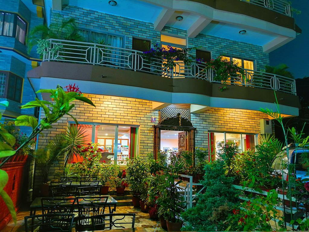 Hotel Center Lake Pokhara Kültér fotó
