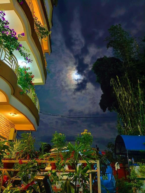 Hotel Center Lake Pokhara Kültér fotó